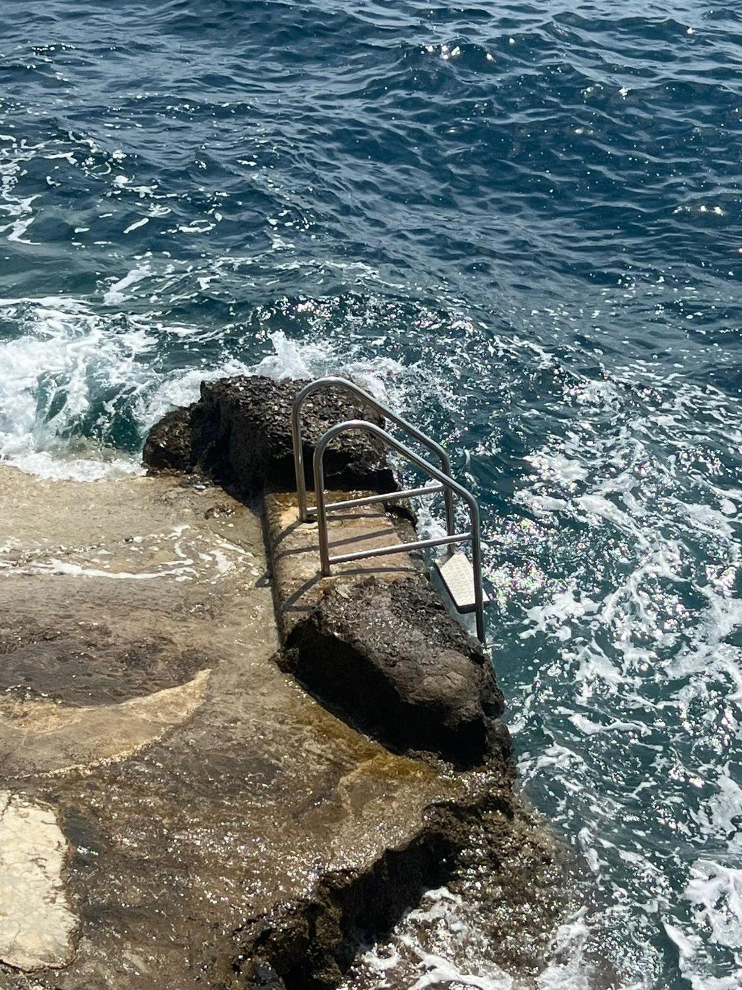 Appartamento Di Raphael Con Discesa Privata Al Mare Amalfi Exterior foto